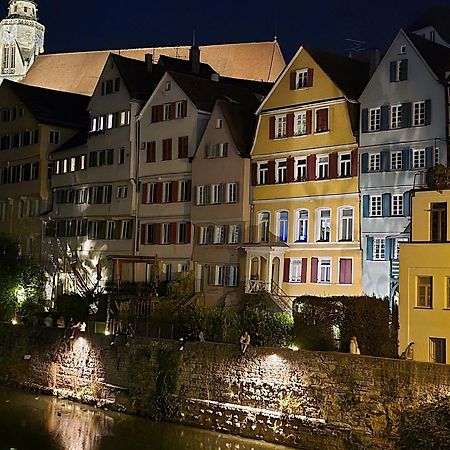 Stadtnahes Gaestezimmer Im Penthouse Bei Esi Tübingen Buitenkant foto