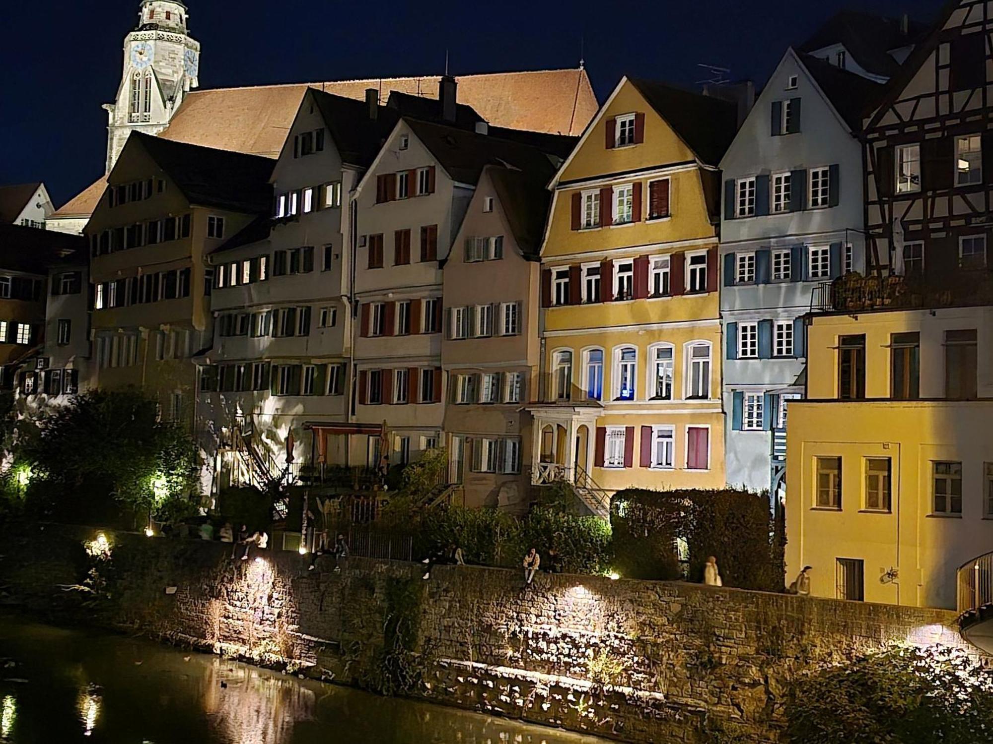 Stadtnahes Gaestezimmer Im Penthouse Bei Esi Tübingen Buitenkant foto