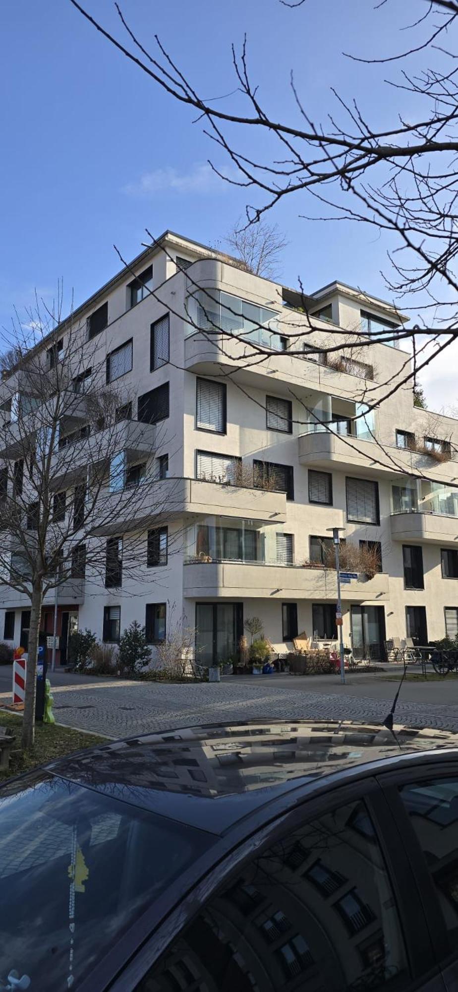 Stadtnahes Gaestezimmer Im Penthouse Bei Esi Tübingen Buitenkant foto